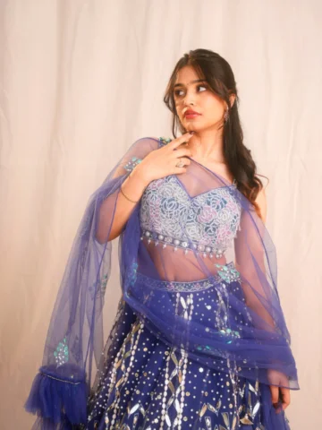 🦚Khoobsurat kaun btw? 
.
Styled by : @lakshman_murthy99 
Shot by: @santosh_unti