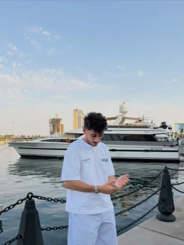 🌴🌊