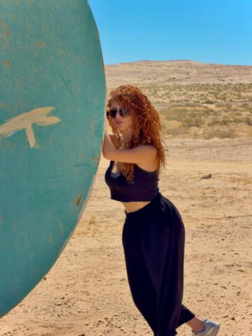 الناس بتتصور بس توصل رحلتها …👀🏜️
أنا بنص طريق 👩‍🦱🛢️