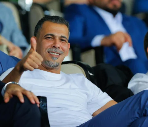 بعد التوكل على الله سبحانه وتعالى..

أعلن رسميّاً وبكل فخر ترشحي لمنصب رئيس الات
