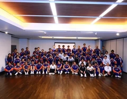 ONE TEAM 🇯🇵🤝❤️

@japanfootballassociation