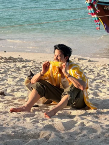 ง่ำ!! 🌽💙🌞 🌊💛🌴