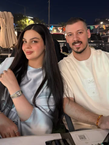 انـي وكلبـي 🤭🩵

#yusorstore #explorer #couple #love