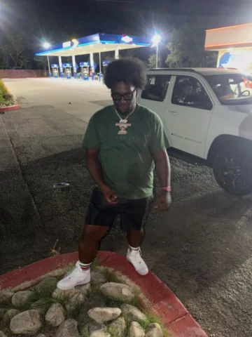 SAW A FIT IN GUCCI AND I (kidnapped) IT 🤦🏾‍♂️…… LOVE YALL DFW 🤞🏽🫶🏽✌🏽💰