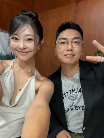 나보다 까무잡잡하신 유일한 분..😁

귀여운 사람들 모음💜❤️💚

귀여운 각도

든든한 출구오빠(와 그의 영광의 상처..)

애증의 성주오
