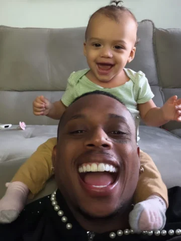 Hoje vc faz 9 meses, e o papai só tá passando aqui pra te dizer que vai ser nois