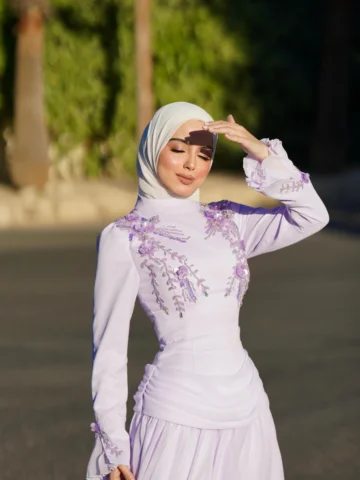 💜🕊️

By @basel_photos 📸
Dress by @alhaneen_atelier 🫶