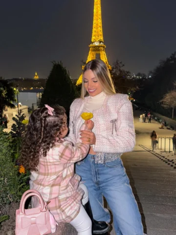 Mini eu 🌸🫰 você sempre foi meu sonho Lá!! @doceanaalaura