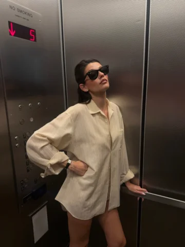 Boyfriends shirt is the outfit