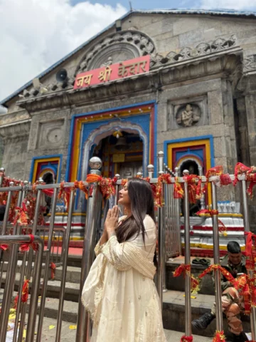 Shiv ki Deewani : Shiv Bhakt : Kedarnath 🔱🕉️
.
.
Sawan Month and Kedarnath 🕉️