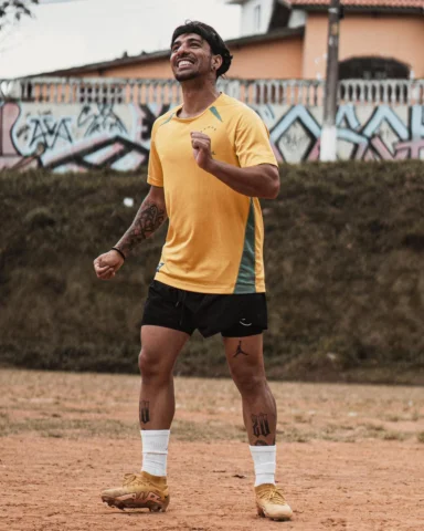 “ vc acha que eu sou bonito, mano vc caiu no click bati, o mano eu sou feio d ma