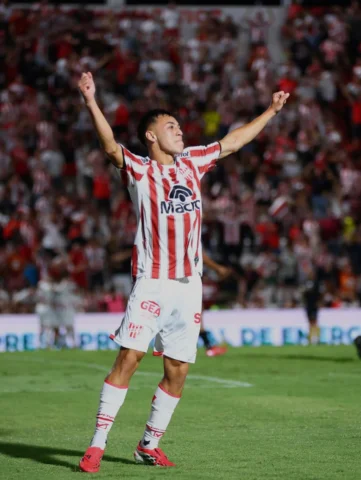 TODOS JUNTOS GLORIA 🇦🇹❤️