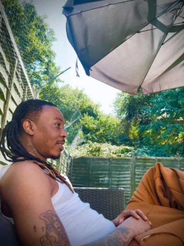MONEY..

https://rhythmxdistro.lnk.to/SolidstarMoney