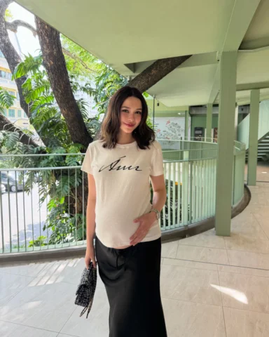 almost ready to pop 💗🥴🍀🍞 @amrdesaison my holy grail this pregnancy!