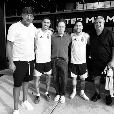 Unidos los soprano del futbol y los Chiqui Blinders en Miami by the order of Ton