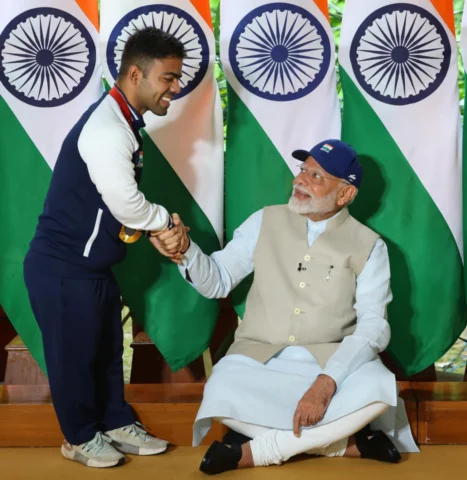 Honored and humbled to meet Hon’ble Prime Minister Narendra Modi sir! 🇮🇳 This 