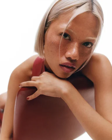 Thank you @glossier for having me be a part of your campaign 🫶🏼🤍😭

Photograp