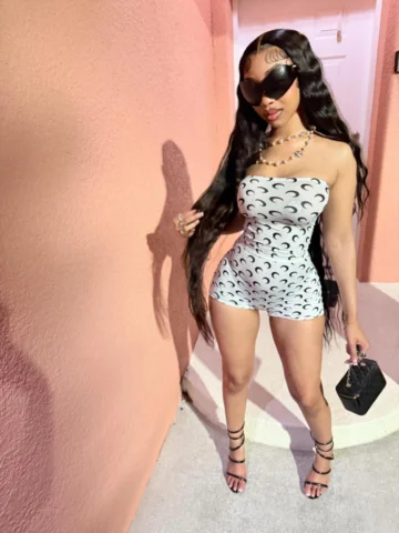 Her. 
Hair: @jalorehairco