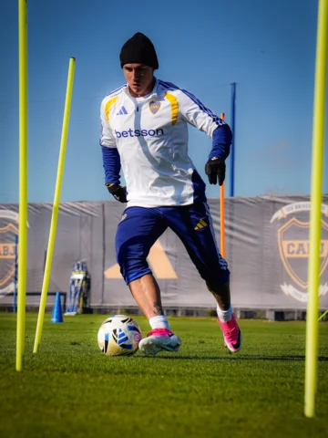 Step by step ⚽️

@bocajrs 💙💛💙