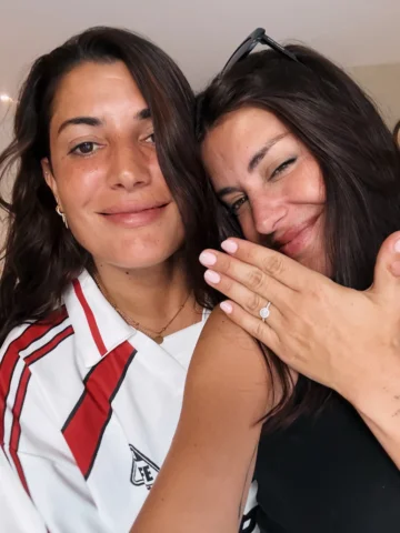 si quiero, SIEMPRE!!! y amigas no os había enseñado el anillo porque quería hace