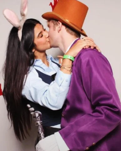 AHH SAM?! 👀🤍 
They lowkey kinda cute omg 🤍
< DO NOT HATE!> 

Idk where the or