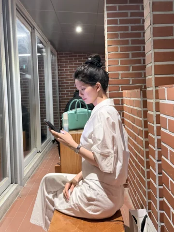 블랑101과 준비한 특별한 소식이 있어요🤍#광고
낮에는 꽤 더워졌어요 여러분,, 그래서 무겁게 느껴지는 향수 대신 블랑101 헤어미스트에 계속