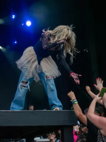 Some photos of @butcherbabies at Rock Fest 2026