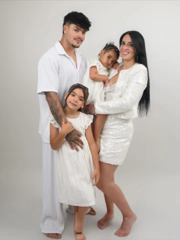 Hoy celebro la bendición más grande: mi familia, mi propósito, mi regalo divino.