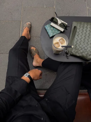 Casual cool in the city 😮‍💨💪🏻

#outfitinspiration #gentlemanstyle #bottegave