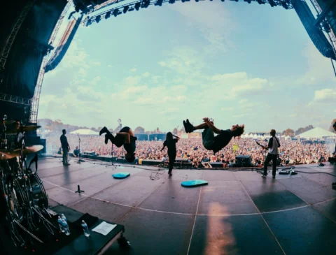 @vanswarpedtour round 2 this weekend. Who are we seeing in Long Beach? 

📸 by @