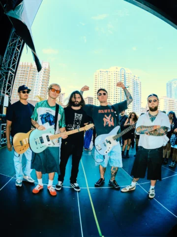 Thank you Warped Tour Long Beach 🏄‍♂️

📸: @kaydargs