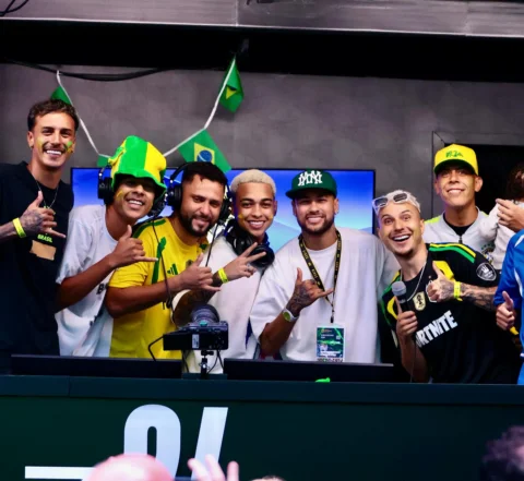 Sempre bom te ver NJ 🤍 @neymarjr 
Obrigado familia @funkbolclube 

📸 @hemerson