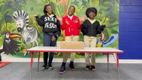 These three ladies warmed our hearts by honoring @officialswv for Black History 