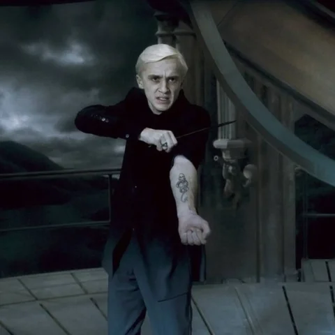 🖤 3 August 1996
The day Draco Malfoy received the Dark Mark.
Even though this p