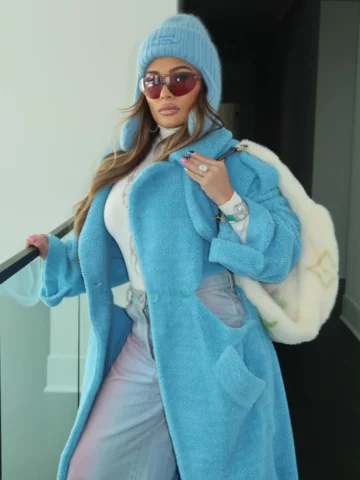 She’s…… A New York girl!!!!!!!!