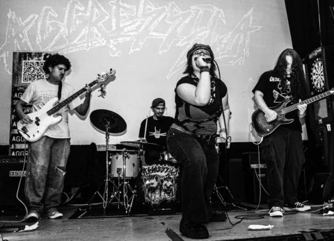More of @aggressica performing @squirrelhillsports 

Thanks again to @moreluvbby