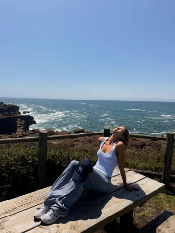 Comfy on da coast @vuoriclothing