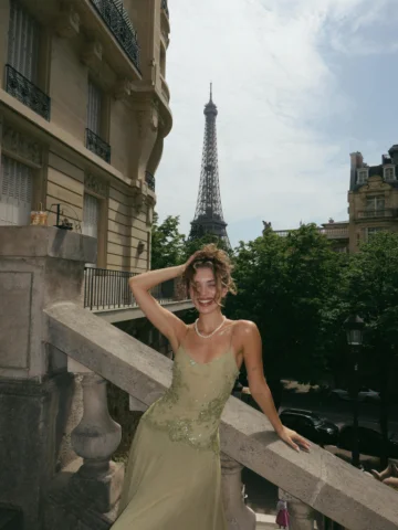Tinkerbell in Paris💚