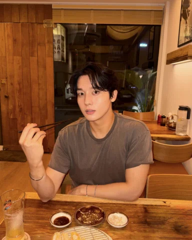 날이 많이 덥네요.
다들 더위 조심 🍺