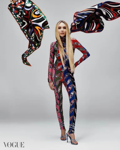 NOVEMBER ISSUE - IT’S OUT @voguebrasil @emiliopucci 

Sem palavras para agradece