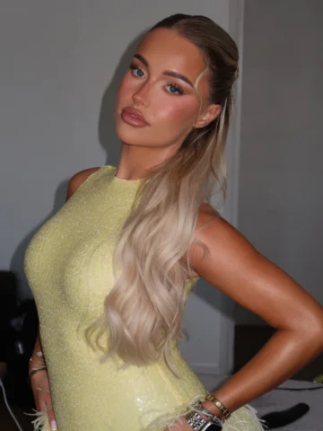 💛✨🍋🐣

Hair @hairbyjaypinder 
Glam @adamblends 
Outfit @thelabelbyluciee