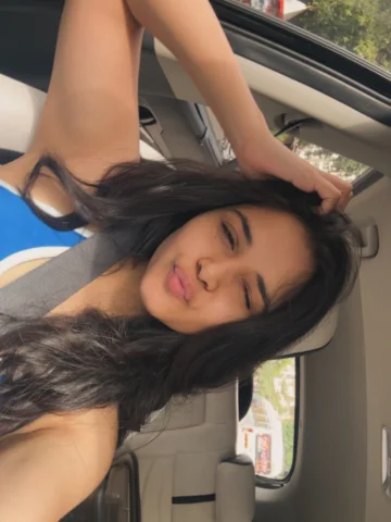 Hey 👋 

Sleepy 😴 

Morningggg ☀️