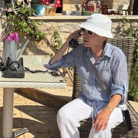 Just calling to say hi from Türkiye! ❤️📞☎️

#vacation #goodfriends #türkiye