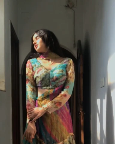 🌸Melting colours on screen 

#viralreels #viral #trendingreels #trending #explo