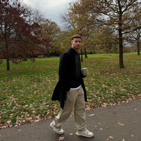 London days are cool!!🍂☕️✌🏽