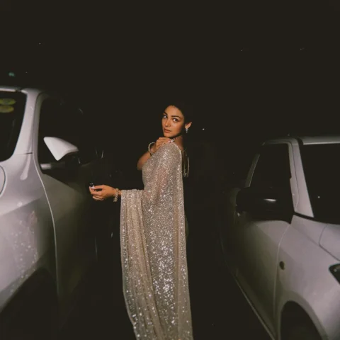 Saree. Sapphire. Sheeran. Say no more.💫 

#sapphire #edsheeran #lover