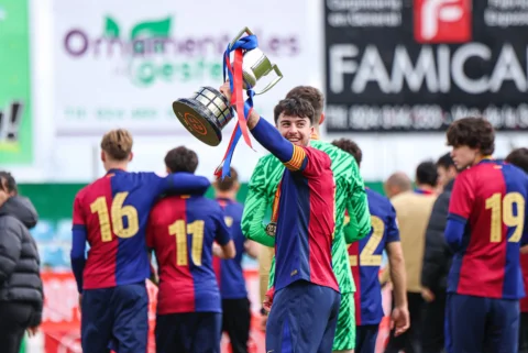 🏆 ¡SOMOS CAMPEONES DE LA COPA DEL REY! 🏆 
Esto es una familia, y esta victoria