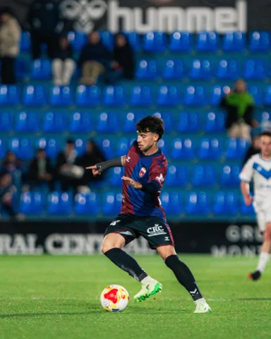 toda Elda junta por un mismo objetivo! aúpa deportivo❤️💙