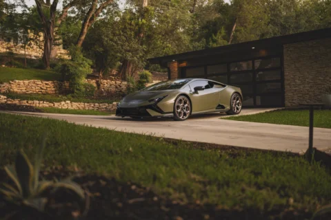 Lucky number 7 on the Huracan roster. They’re that good. Can’t wait to drop it a