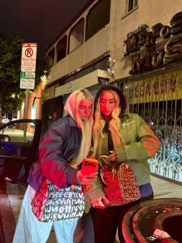 👯‍♀️